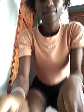 Caramel102004 online show from 04-09-26, 10:09