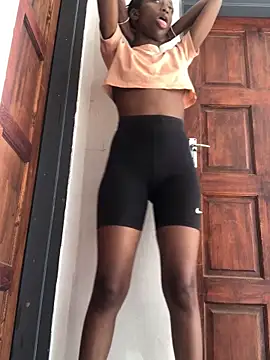 Caramel102004 online show from 04-10-26, 11:15