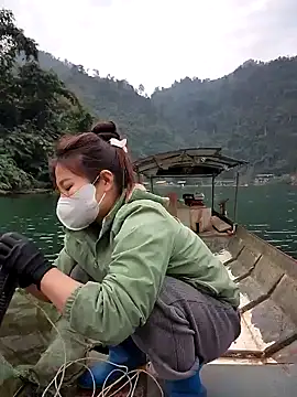 Meoweo 23 online show from 12-18-25, 12:17