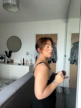 MissPixieRae online show from 10-27-25, 10:41