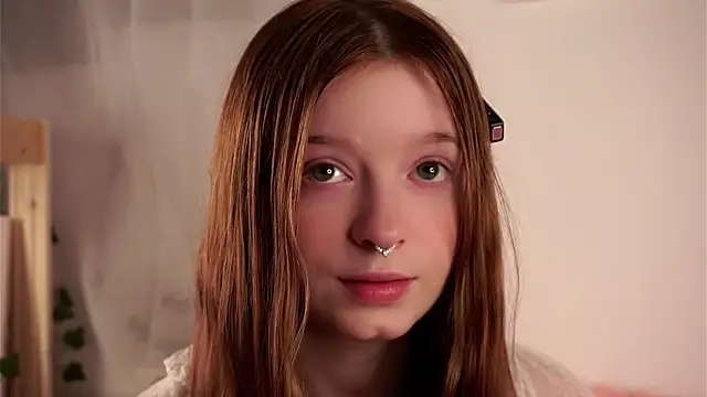 Snapshot of Wandarful_Wanda chatting on 10-24-25, 12:34 Wandarful Wanda online show from 10-24-25, 12:34