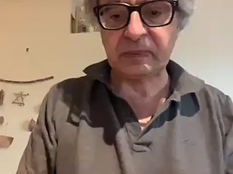 Snapshot of chtentation chatting on 12-19-25, 10:00 chtentation online show from 12-19-25, 10:00