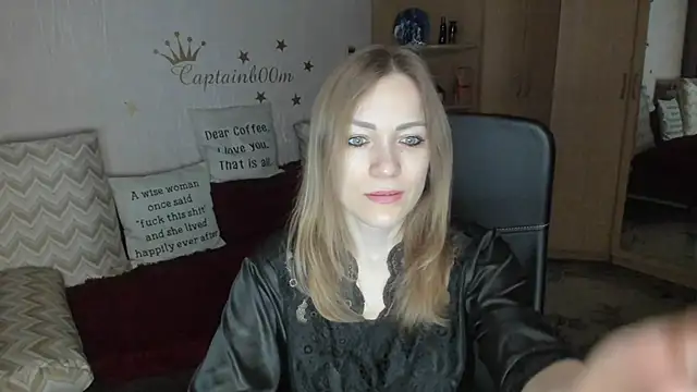 Tiffany Bates online show from 12-20-25, 03:35