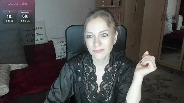 Snapshot of Tiffany_Bates chatting on 06-20-26, 11:13 Tiffany Bates online show from 06-20-26, 11:13