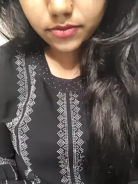 Snapshot of Miss_Rose__ chatting on 10-12-25, 09:08 Miss Rose online show from 10-12-25, 09:08