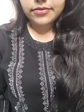 Snapshot of Miss_Rose__ chatting on 10-16-25, 06:31 Miss Rose online show from 10-16-25, 06:31