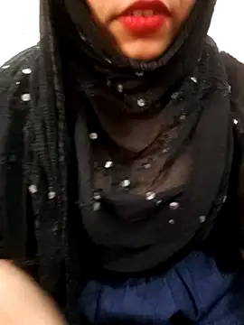 Snapshot of Miss_Rose__ chatting on 11-19-25, 07:41 Miss Rose online show from 11-19-25, 07:41