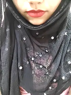 Snapshot of Miss_Rose__ chatting on 11-21-25, 05:00 Miss Rose online show from 11-21-25, 05:00