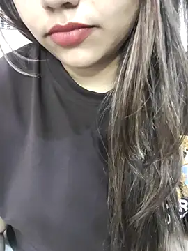 Snapshot of Miss_Rose__ chatting on 03-27-26, 08:26 Miss Rose online show from 03-27-26, 08:26