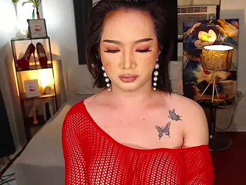 xXCompassionateLoveXx online show from 10-18-25, 01:52