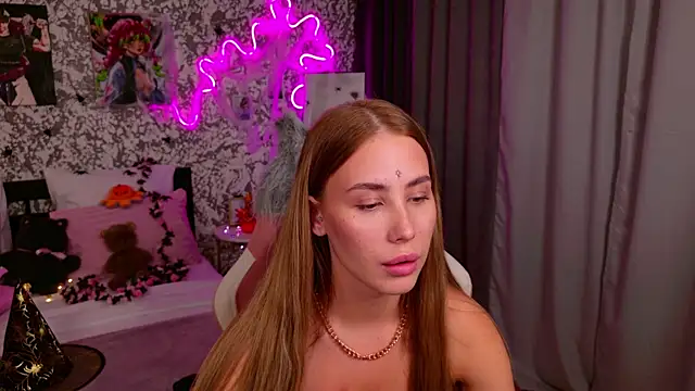 Snapshot of Jane2sweet chatting on 10-27-25, 06:01 Jane2sweet online show from 10-27-25, 06:01