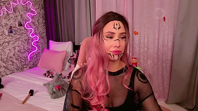 Snapshot of Jane2sweet chatting on 10-31-25, 04:41 Jane2sweet online show from 10-31-25, 04:41