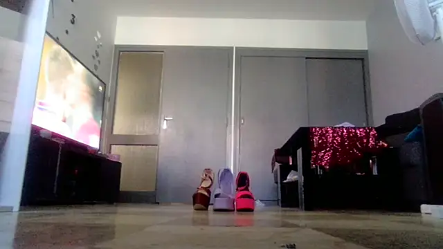 vanessadeesse online show from 06-18-26, 05:06