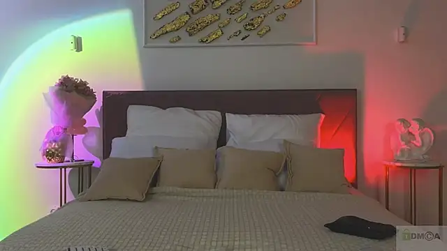 Nicole Broown  online show from 02-06-26, 09:18