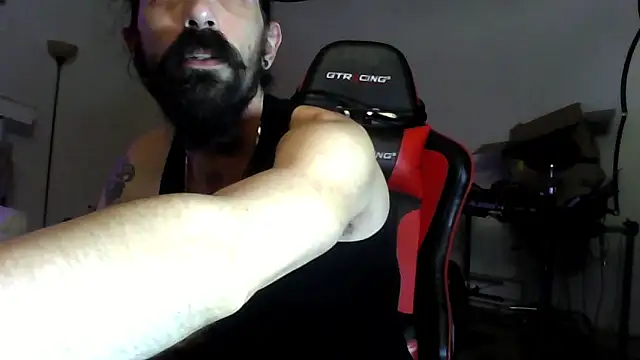 Snapshot of Neekaleek89 chatting on 10-02-25, 03:41 Neekaleek89 online show from 10-02-25, 03:41