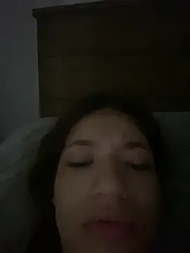 Snapshot of meridacute_ chatting on 11-16-25, 02:28 meridacute online show from 11-16-25, 02:28