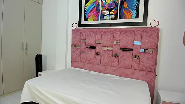 Snapshot of abella_lov chatting on 10-23-25, 12:26 abella lov online show from 10-23-25, 12:26