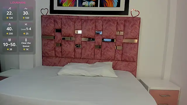 Snapshot of abella_lov chatting on 10-28-25, 12:19 abella lov online show from 10-28-25, 12:19