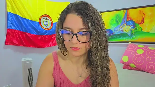 Snapshot of katiaa_lovv chatting on 06-29-26, 12:05 katiaa lovv online show from 06-29-26, 12:05