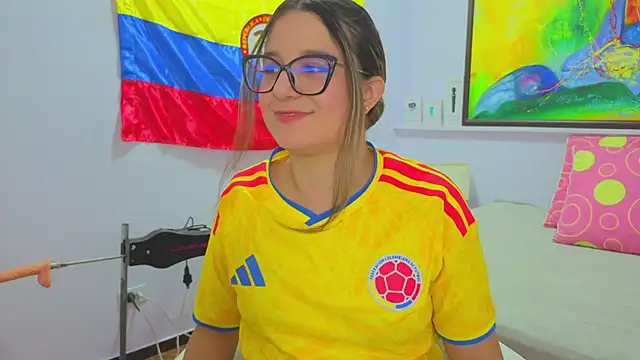 Snapshot of katiaa_lovv chatting on 07-04-26, 03:13 katiaa lovv online show from 07-04-26, 03:13