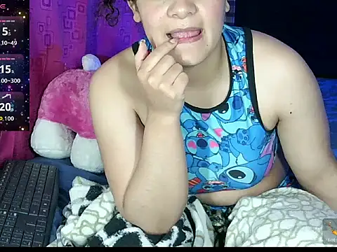 Snapshot of lati0 chatting on 11-28-25, 06:21 lati0 online show from 11-28-25, 06:21