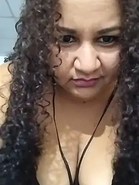 MEYBELLATINA online show from 10-21-25, 08:31