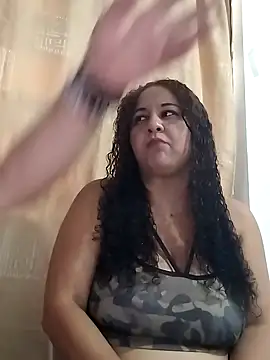 Snapshot of MEYBELLATINA chatting on 10-29-25, 08:32 MEYBELLATINA online show from 10-29-25, 08:32