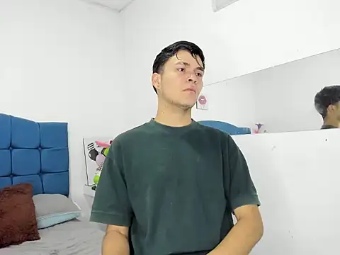 Aaron Foxxx online show from 01-15-26, 01:16