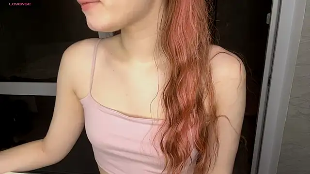 Snapshot of FawnDubler chatting on 01-17-26, 02:33 FawnDubler online show from 01-17-26, 02:33