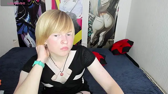 Snapshot of Cattie_w_ chatting on 10-18-25, 01:19 Cattie w online show from 10-18-25, 01:19