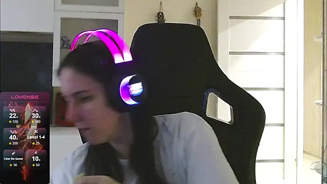Irwi Tomboy online show from 07-22-26, 02:31