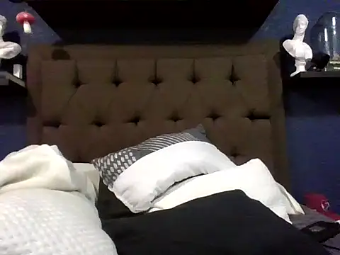 Snapshot of sad_fucking_boy chatting on 10-05-25, 07:17 sad fucking boy online show from 10-05-25, 07:17