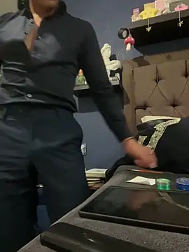 Snapshot of sad_fucking_boy chatting on 11-30-25, 03:43 sad fucking boy online show from 11-30-25, 03:43