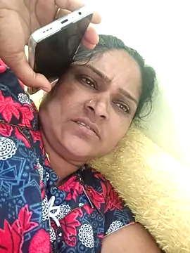 navyasree143 online show from 12-21-25, 03:24