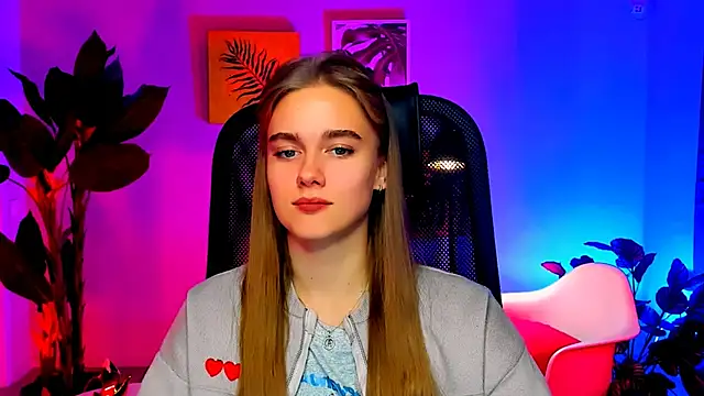 JuneWoods online show from 11-13-25, 07:40