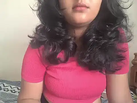Snapshot of reena_12 chatting on 11-13-25, 04:44 reena 12 online show from 11-13-25, 04:44