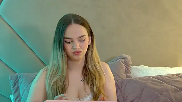 AnitaVenture online show from 04-10-26, 04:39