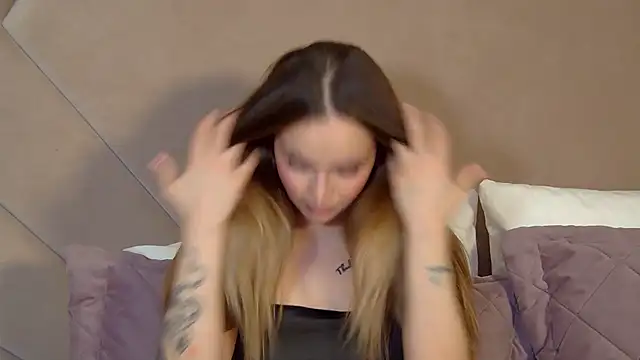 AnitaVenture online show from 04-18-26, 04:11