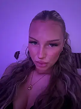 blondeeee online show from 07-03-26, 04:24