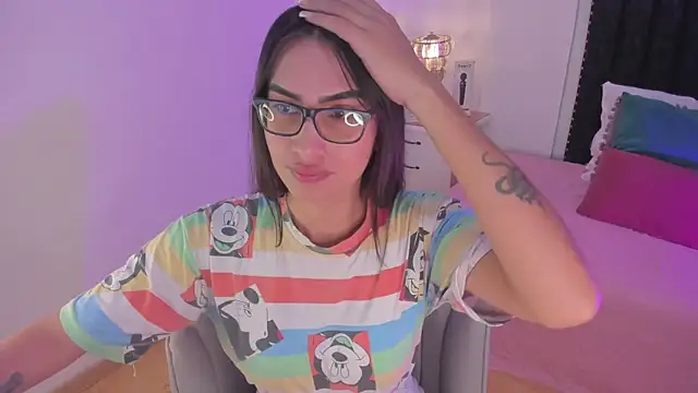 Snapshot of cherrylady_02 chatting on 10-02-25, 12:56 cherrylady 02 online show from 10-02-25, 12:56