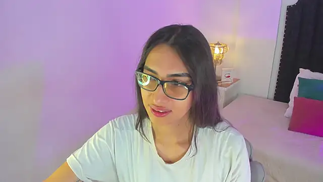 Snapshot of cherrylady_02 chatting on 10-12-25, 12:04 cherrylady 02 online show from 10-12-25, 12:04