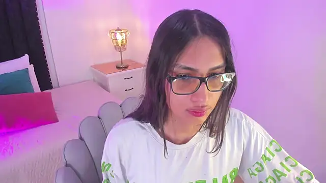 Snapshot of cherrylady_02 chatting on 10-22-25, 12:38 cherrylady 02 online show from 10-22-25, 12:38