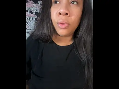 Snapshot of NeliaHexxen chatting on 11-29-25, 06:33 NeliaHexxen online show from 11-29-25, 06:33