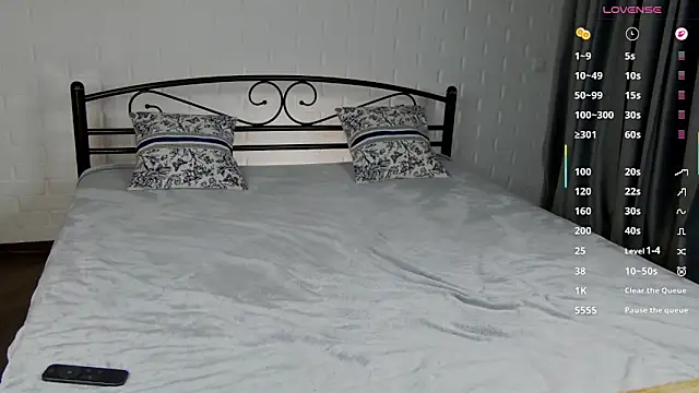 KariDollar online show from 03-10-26, 09:20