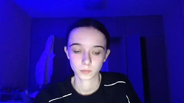 Emilia Light online show from 11-07-25, 06:24