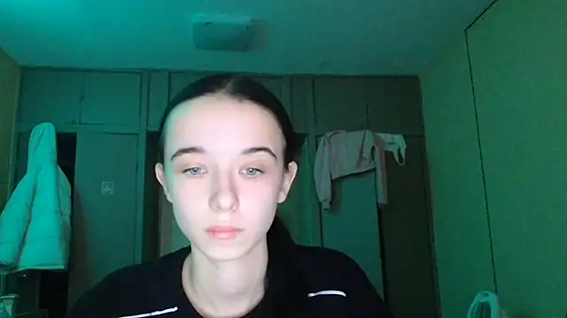 Emilia Light online show from 11-24-25, 07:08