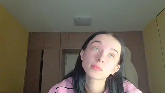 Emilia Light online show from 12-03-25, 08:56