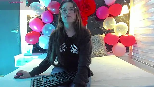 ZOE LE online show from 02-14-26, 11:51