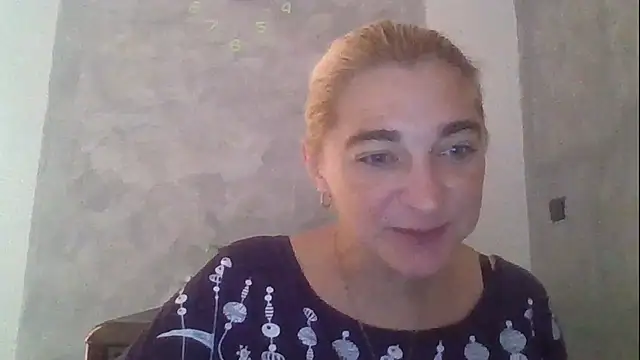 Snapshot of GoldenAngelMilf chatting on 10-01-25, 11:38 GoldenAngelMilf online show from 10-01-25, 11:38