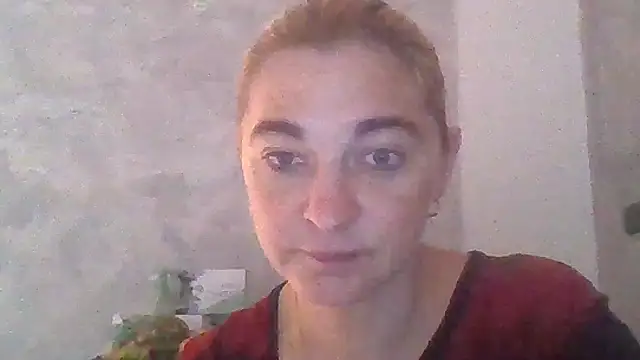 Snapshot of GoldenAngelMilf chatting on 10-12-25, 07:40 GoldenAngelMilf online show from 10-12-25, 07:40